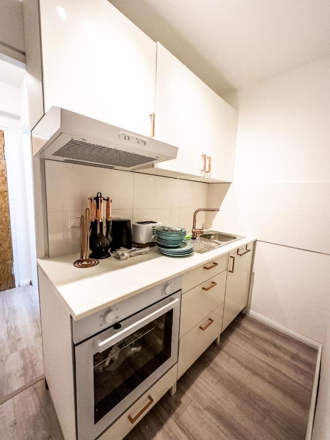 Apartment Fuer 3 Gaeste Mit Kostenlosen Parkplaetzen Und Lift Hannover Exterior foto